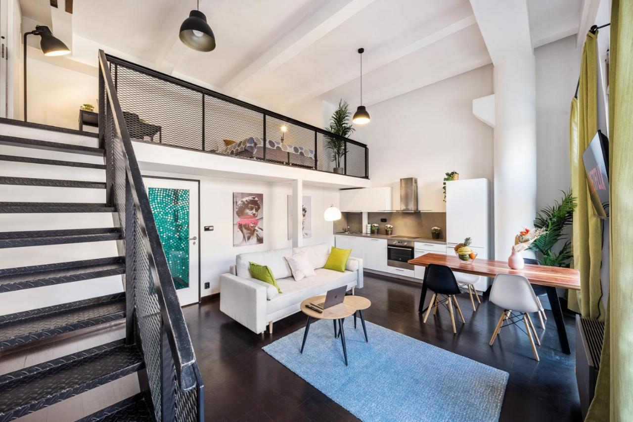 Duplex Apartment With 3 Bedrooms プラハ エクステリア 写真