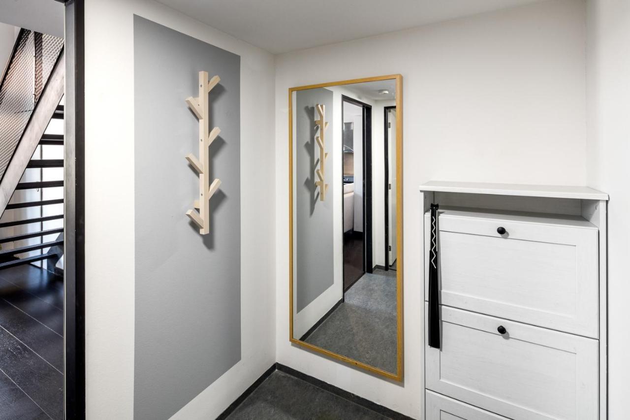 Duplex Apartment With 3 Bedrooms プラハ エクステリア 写真