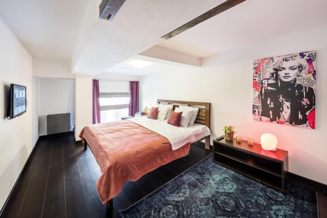 Duplex Apartment With 3 Bedrooms プラハ エクステリア 写真