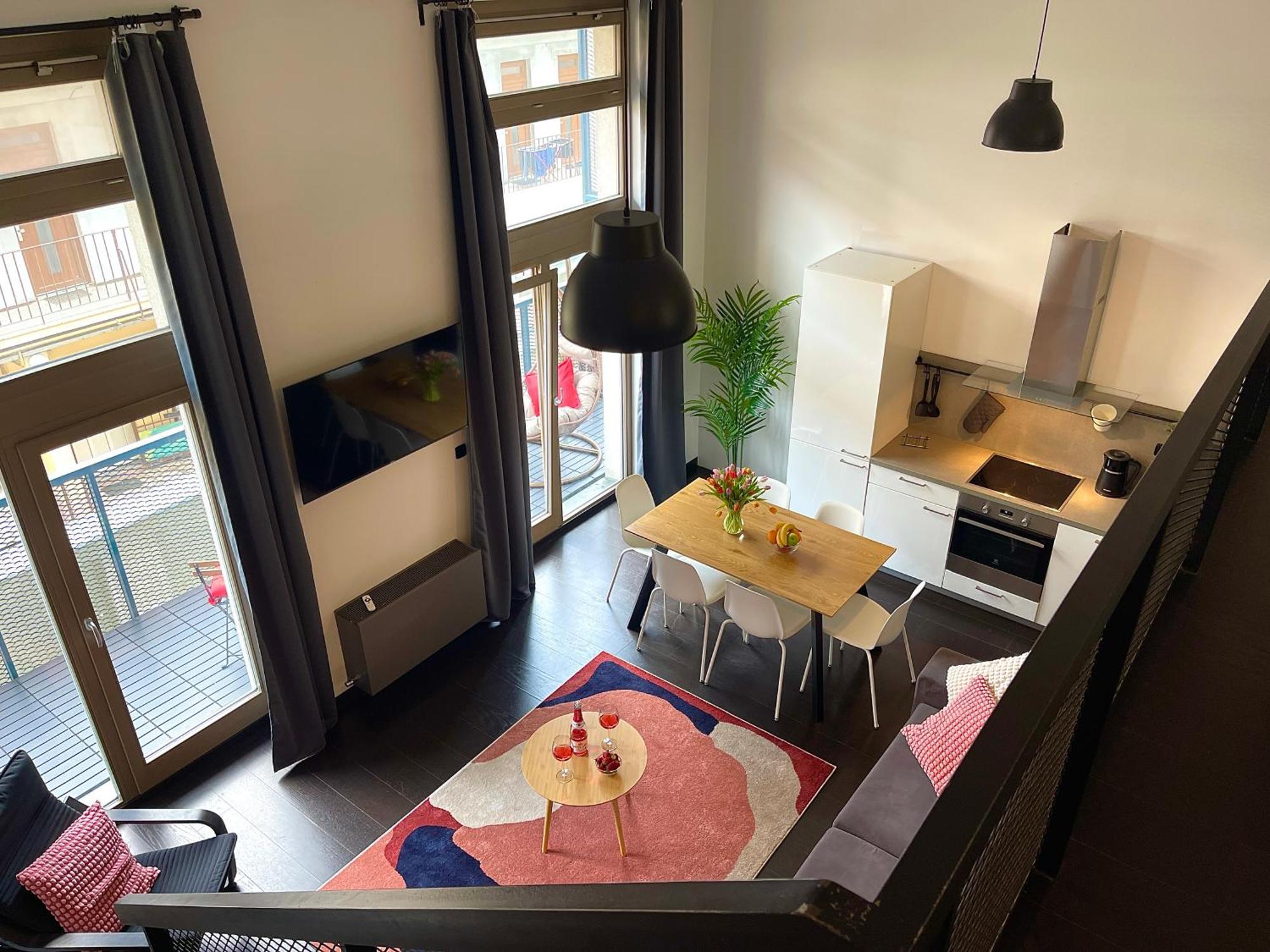 Duplex Apartment With 3 Bedrooms プラハ エクステリア 写真