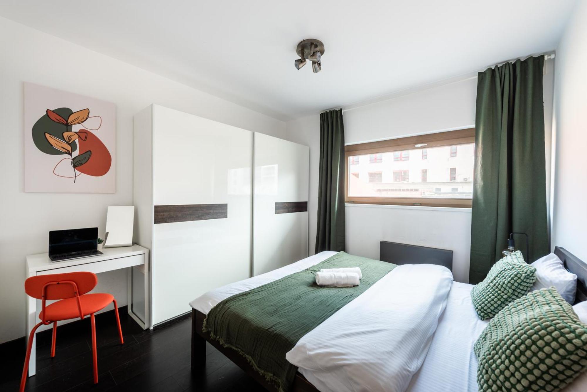 Duplex Apartment With 3 Bedrooms プラハ エクステリア 写真