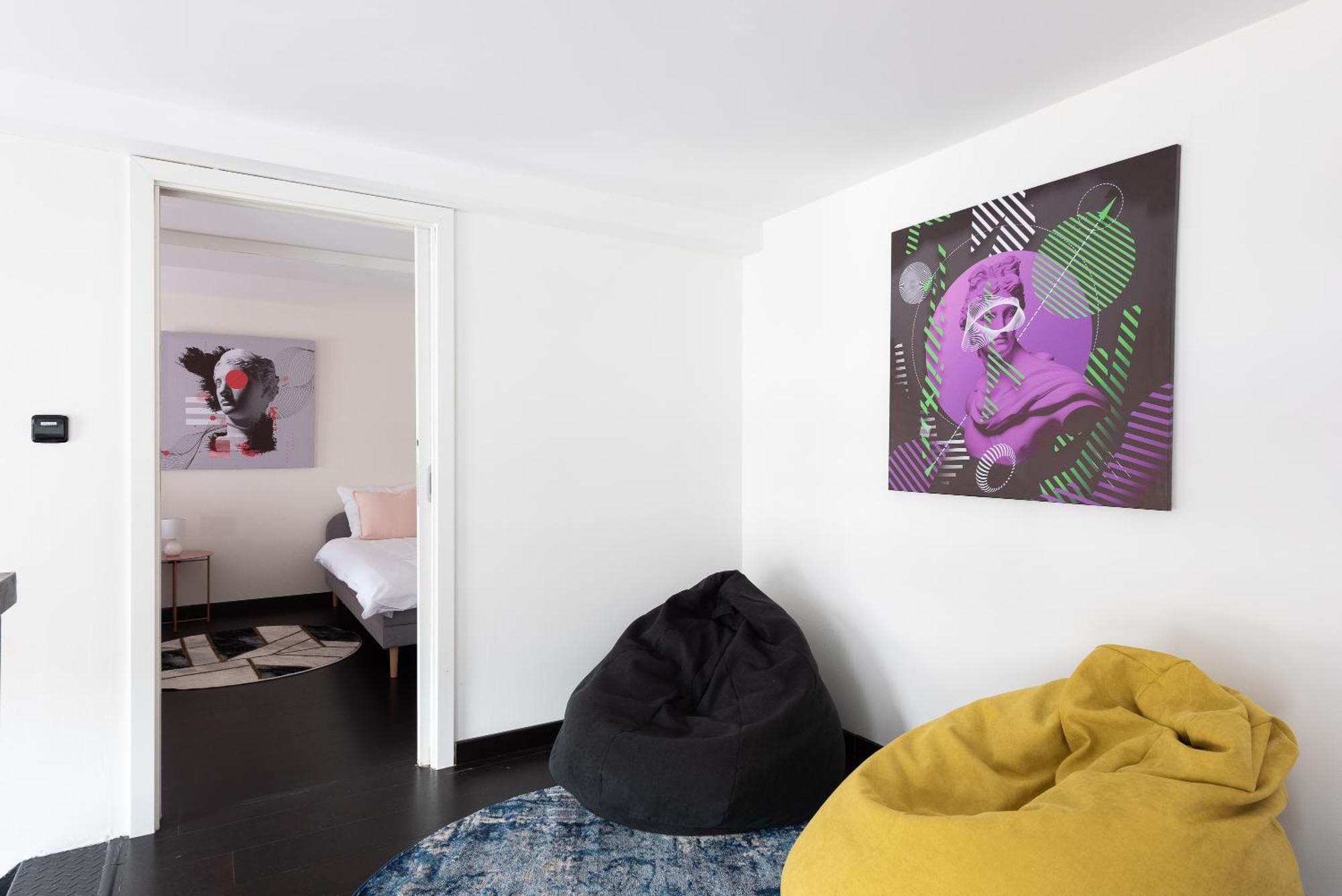 Duplex Apartment With 3 Bedrooms プラハ エクステリア 写真
